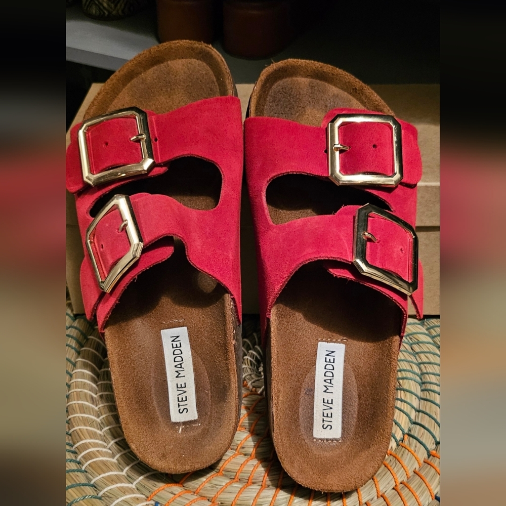 Steve Madden Red Suede Sandals with Gold Accents JESSE Size 8